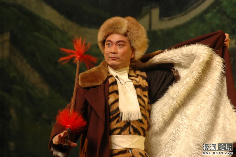 智取威虎山的打虎上山图片