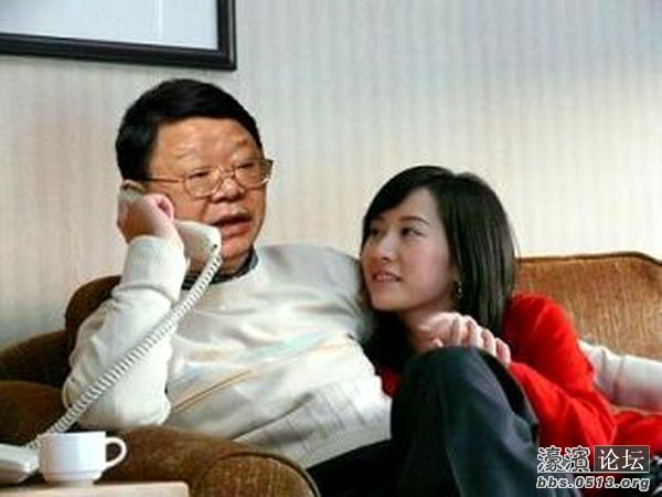 <em>文强睡</em>过的<em>女明星</em>当中居然还有她?天呢,简直不