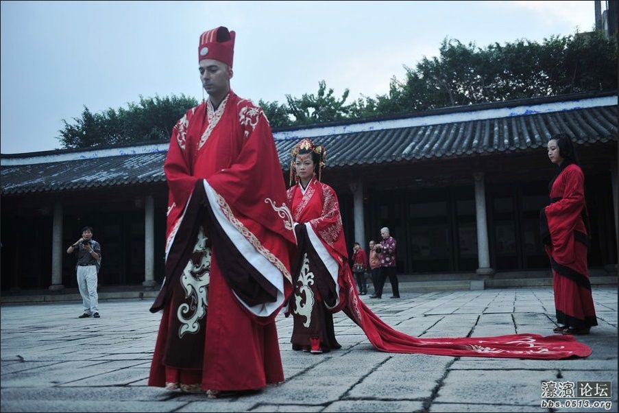 孔子76代孙女孔令鹇与意大利画家结婚