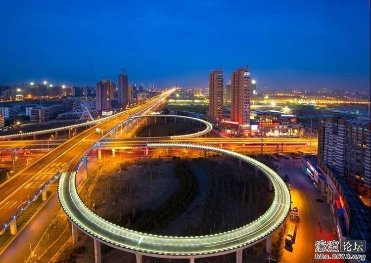 十年飞跃、港闸新貌凌绝通城!南通的明天更美