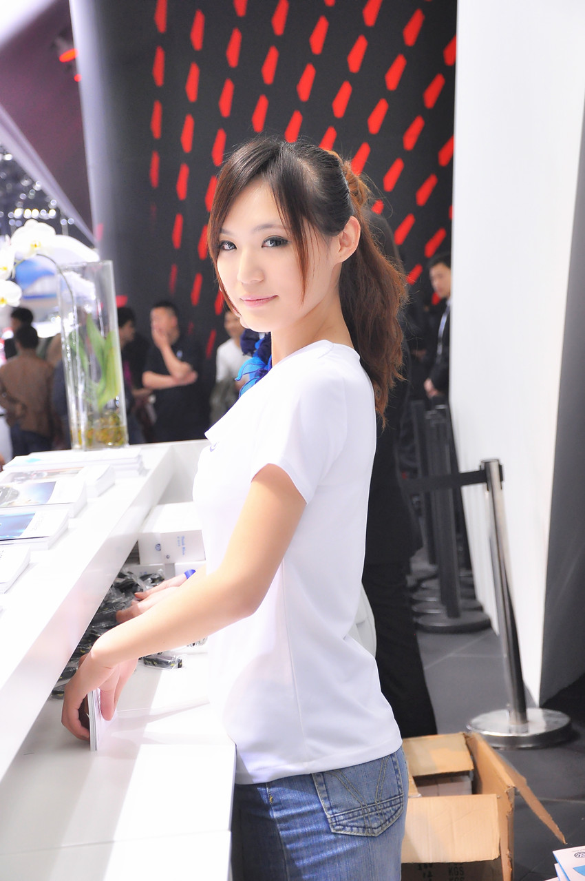 2013上海车展我最喜欢的大众前台妹妹 - <em>行</em>摄