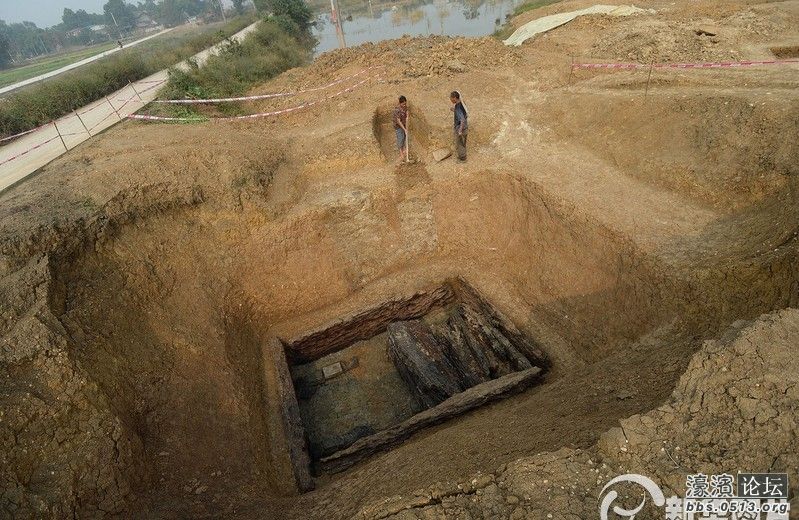 四川广汉发掘一汉墓群 墓葬38座分布范围超10万平方米