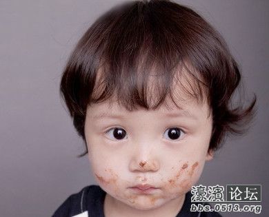 <em>头发</em>黄<em>稀少</em>皮肤白就很奇怪吗?为啥要说我家卷