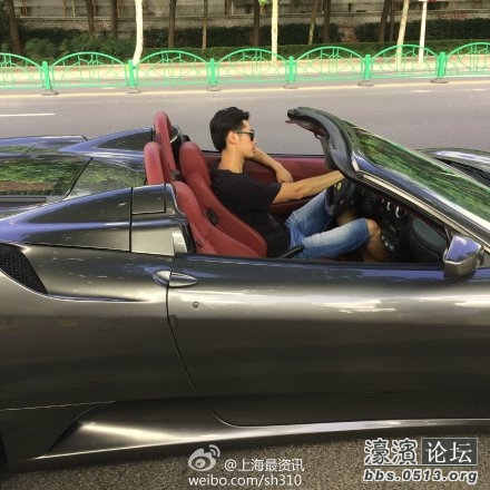 南通土豪男模走红上海!自驾500万豪车现身china joy !