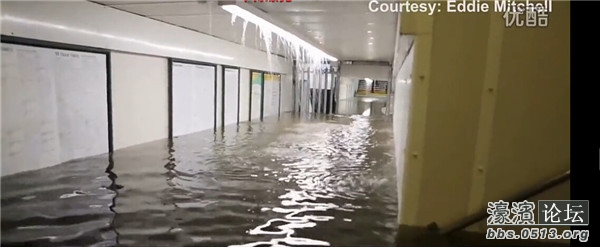 暴雨下的北京、上海、香港以及南通,城市排水