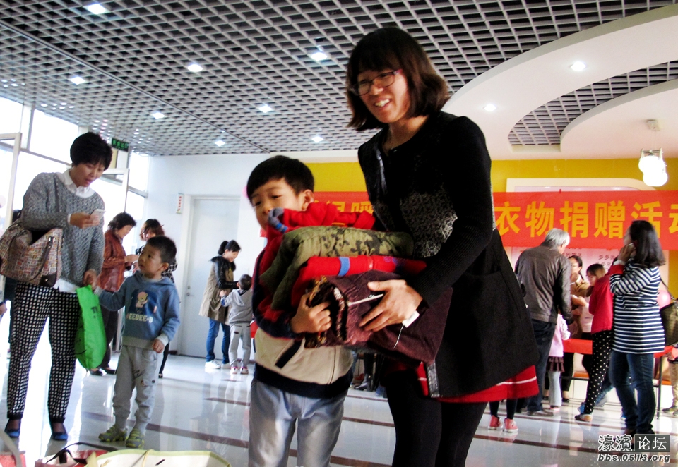 通师一附幼儿园向甘肃藏族自治州贫困幼儿捐赠