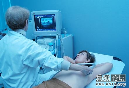 如何正确地进行乳房自我检查?