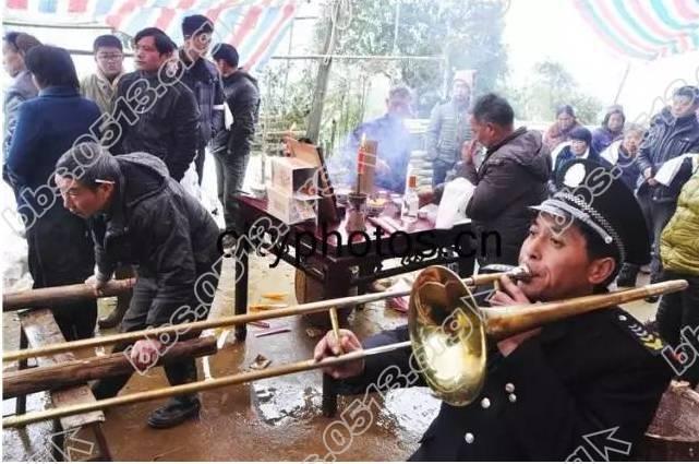 那些歌适合丧事长号吹