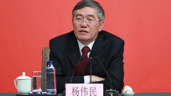 杨伟民卸任中财办副主任后首发声:应该允许农村人进城落户 杨伟民卸任中财办副主任后首发声:应该允许农村人进城落户
