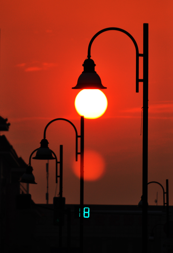 太阳点灯.jpg