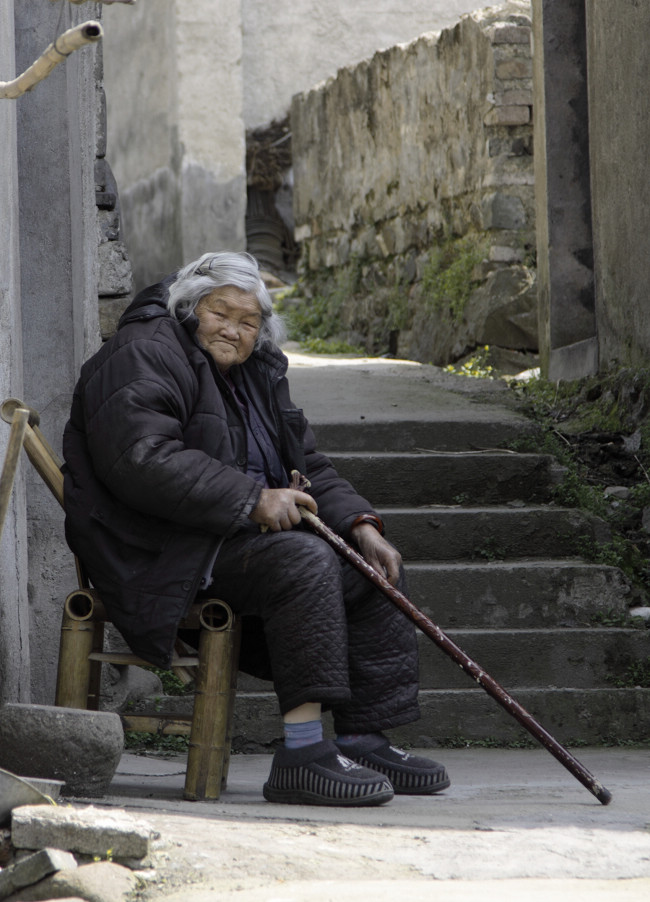 老太太.JPG