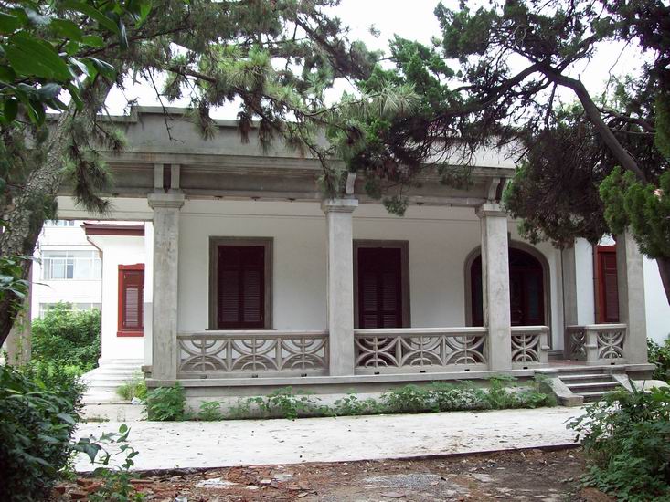 调整大小 100_1700.jpg