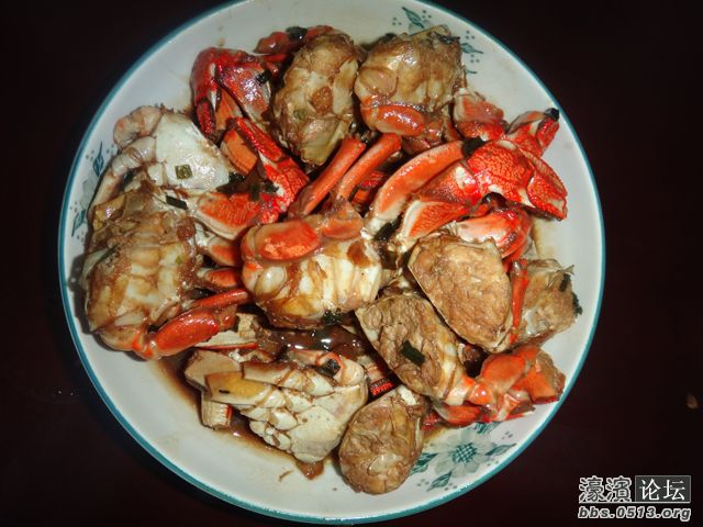 这个花蟹很壮实，买了六只，10块钱，烧的很入味，我家那位说，这个比老妈烧得好吃，乖乖，不简单啊，非常得 ...