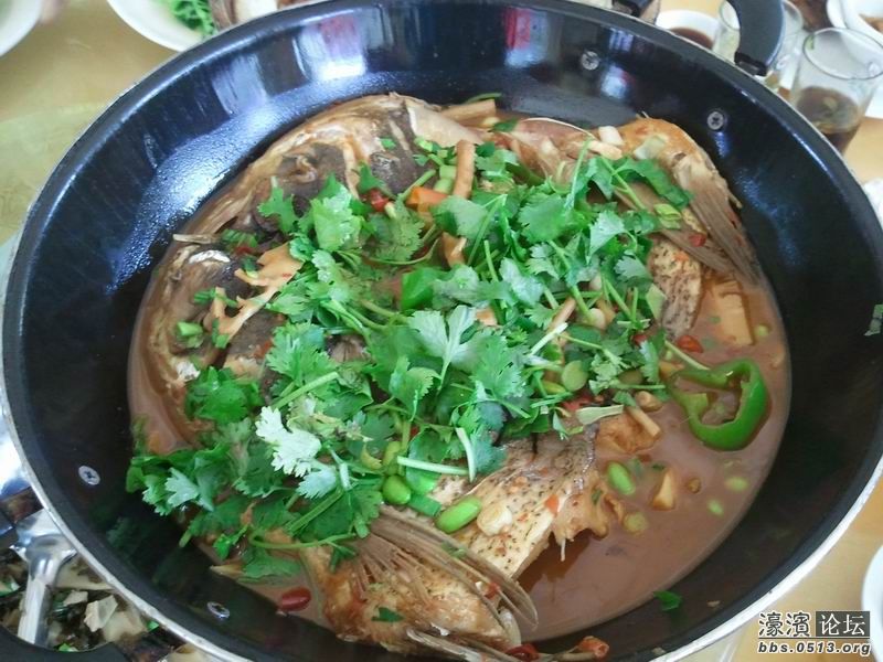 红汤鱼头.jpg