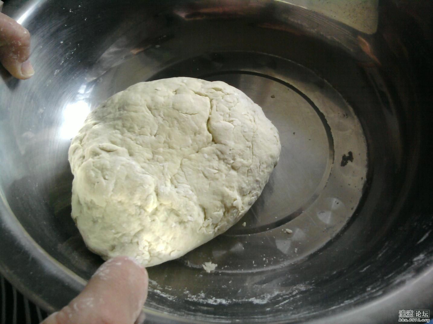 用芹菜汁和的面