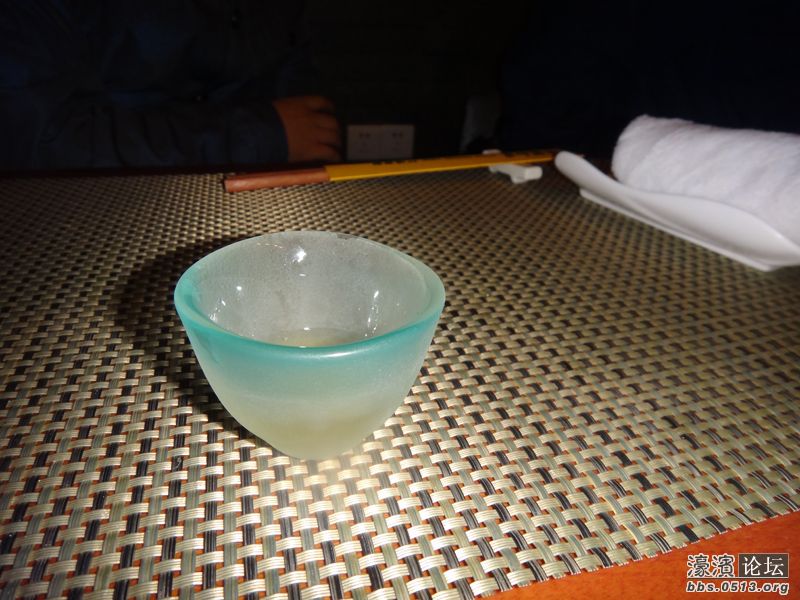 很别致 的酒杯