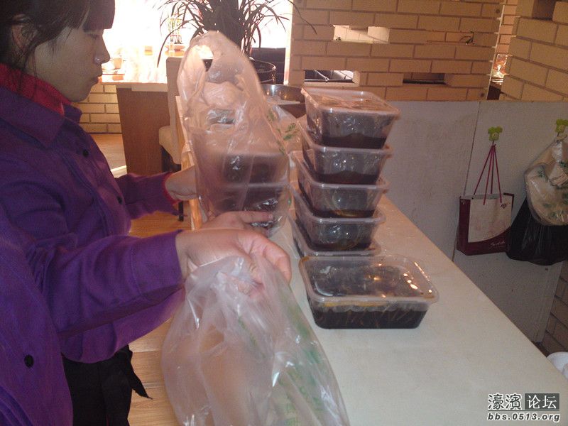 服务员MM，辛苦了！