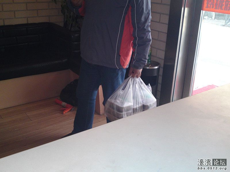 又吃了，又拿了！！嘿嘿！