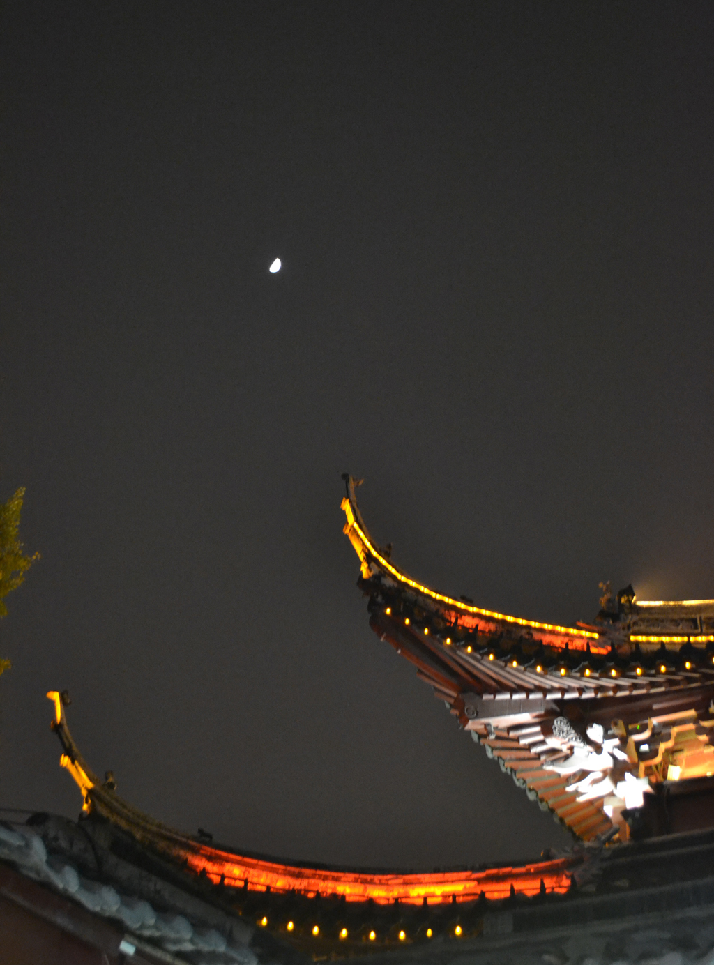 夫子庙的月亮.jpg