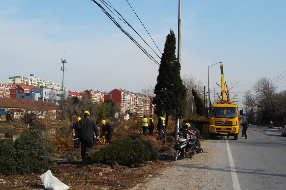 通启路高架工程启动  几十年老路华丽转身.jpg