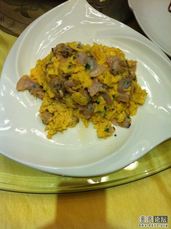 这个是文蛤炒草鸡蛋，很好吃呢，文蛤很大很新鲜！