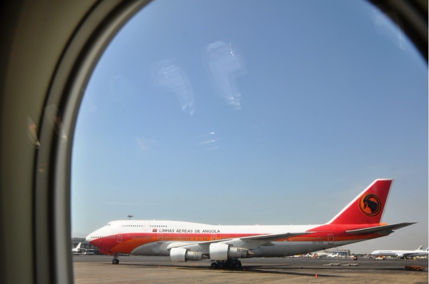 机场停的波音747