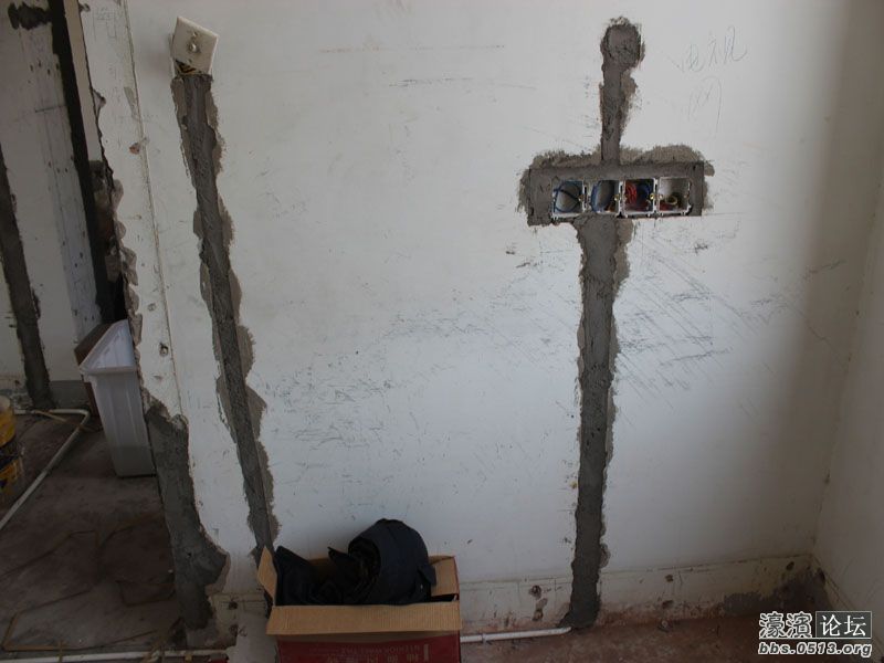 墙面线路改造2.JPG