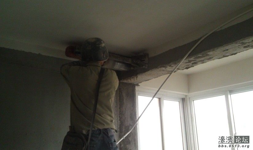 这个打洞的人非常聪明，想了好多办法打洞