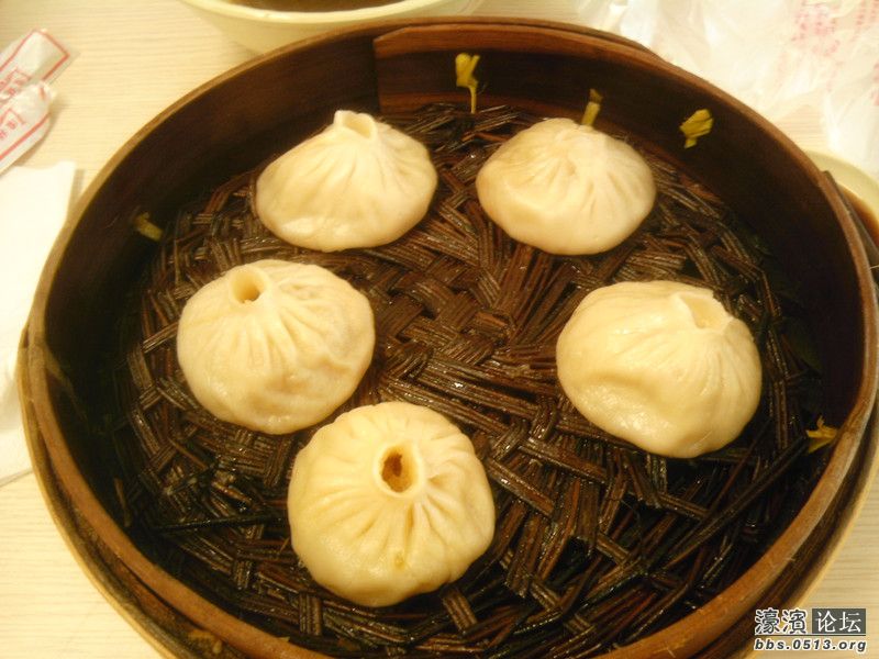 蟹黄汤包 2块一个 味道真TM好