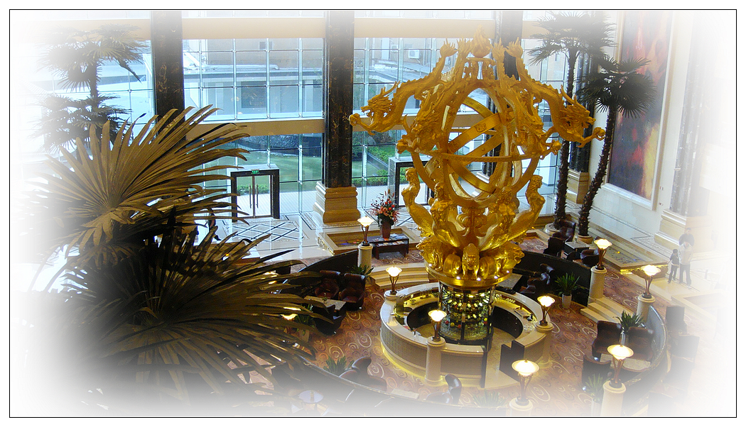 相机不广角，场面都拍不好