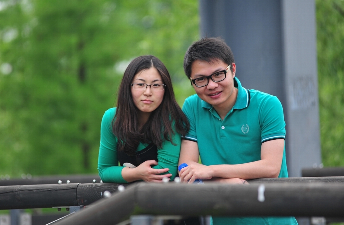 幸福甜蜜的一对。。。