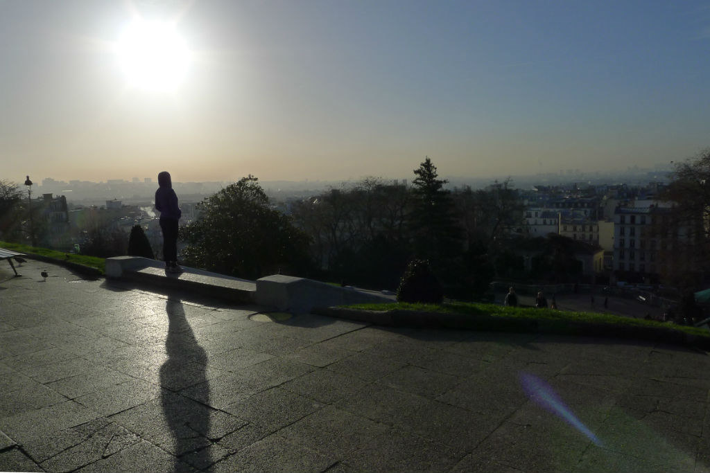 蒙马特高地，晨练的背影。