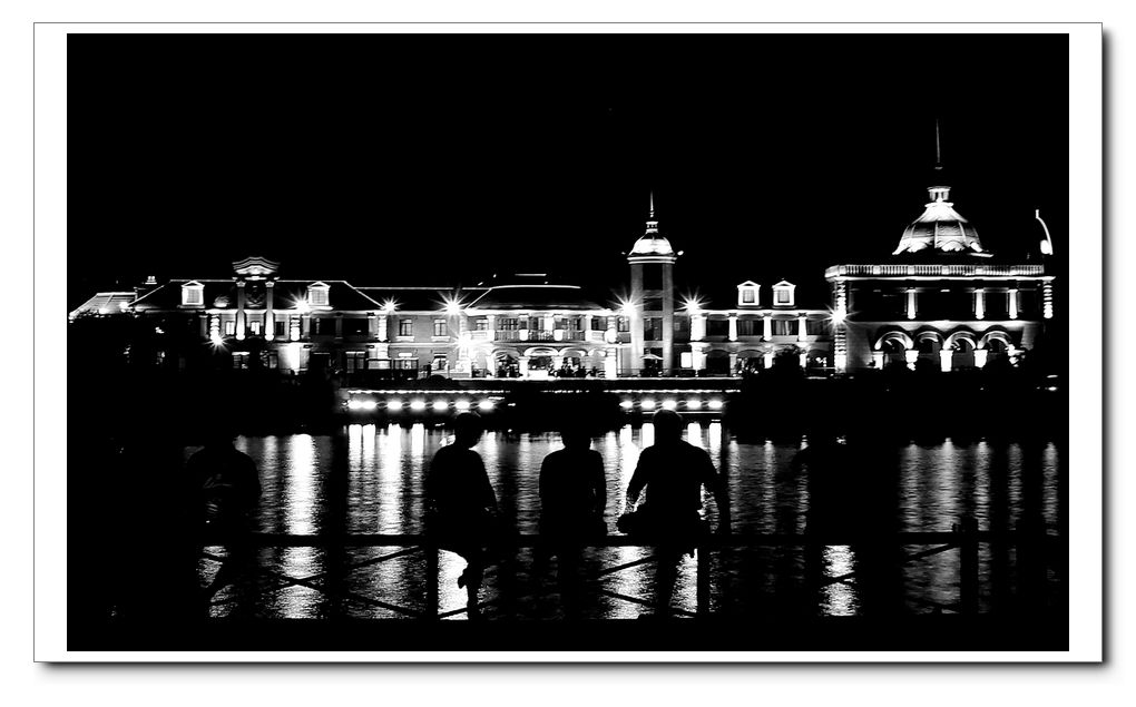 濠滨夏夜 (2).jpg