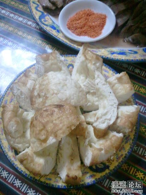 拉萨藏餐厅的什么饼 不是很好吃 不过很抗饿的