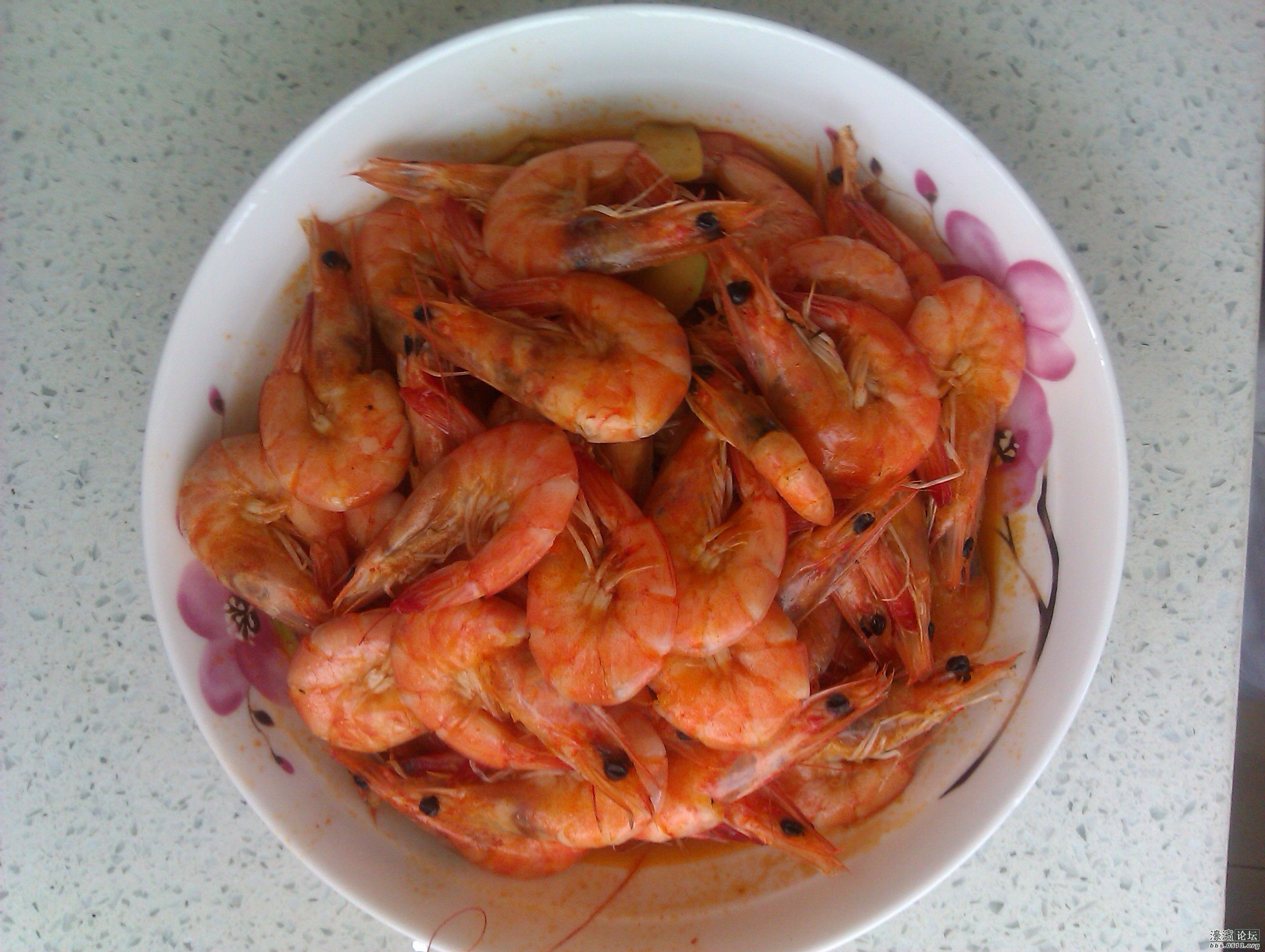 炒虾，没有加太多的调料，保持了虾的原汁原味，还蛮鲜滴