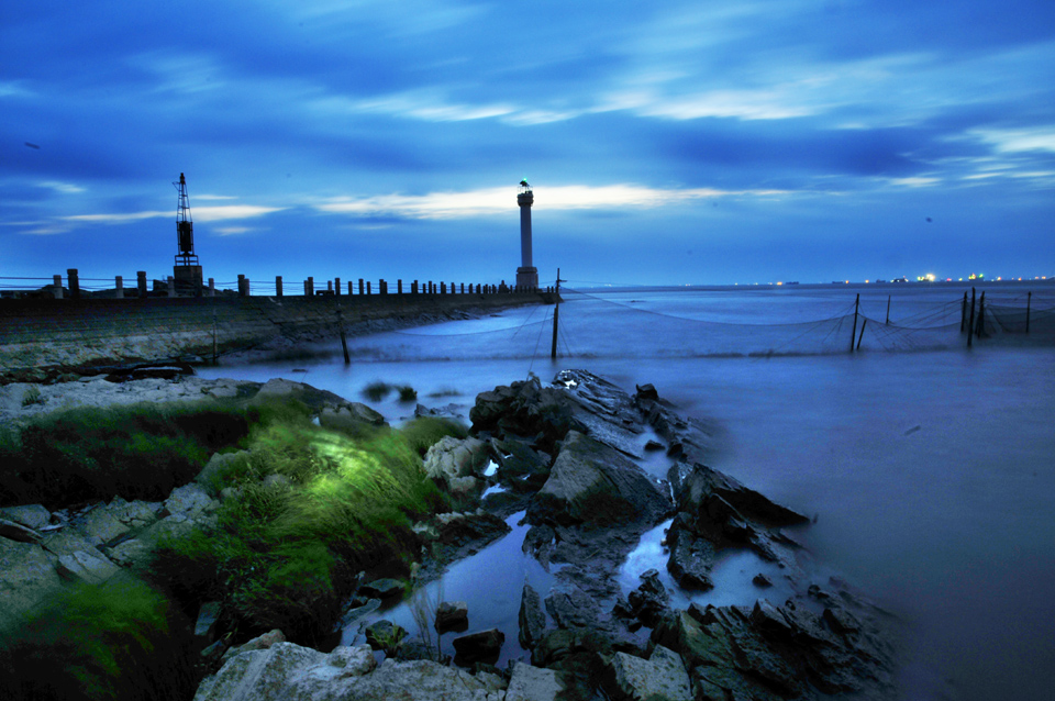 受14号台风影响南通江面风高浪急 (1).jpg