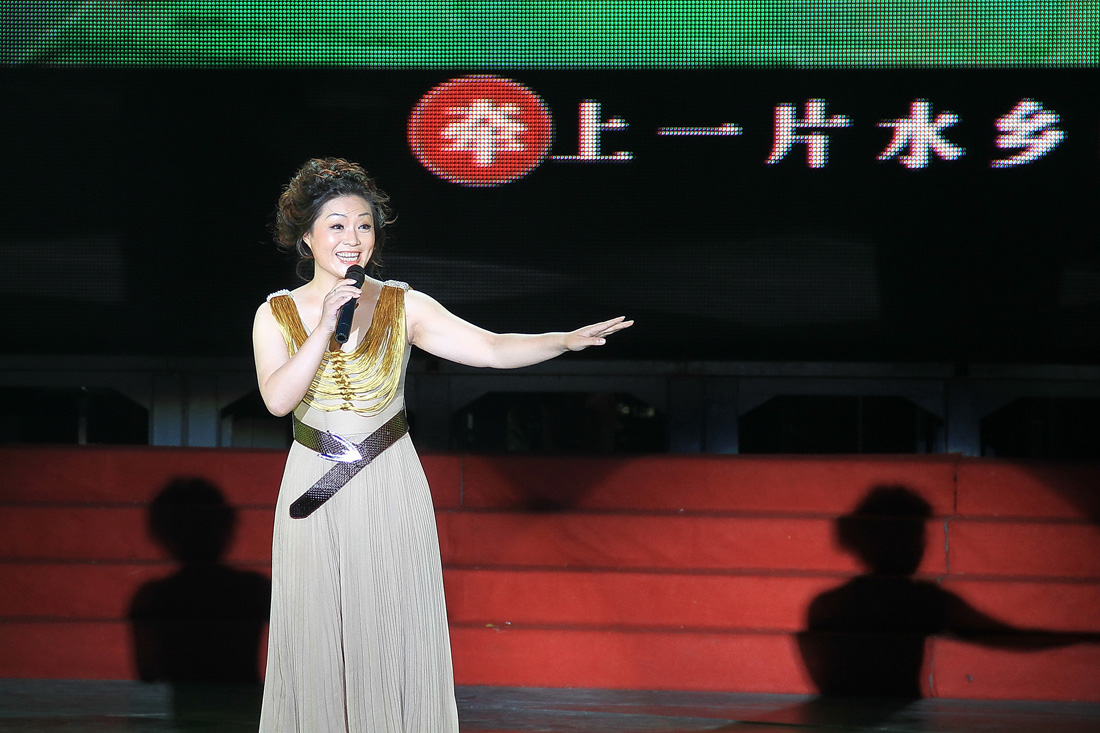 大江欢歌 (1).jpg