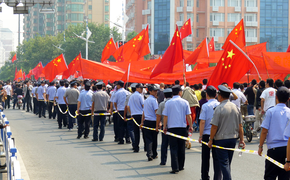 8 游行到了青年路-2.jpg