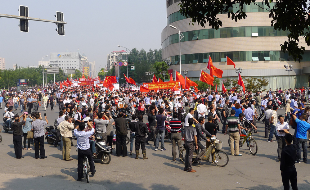 6 游行到了段家坝.jpg