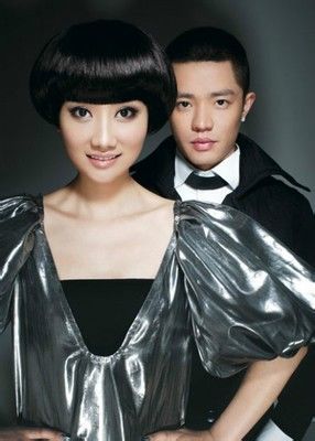 前是玲花后是曾毅