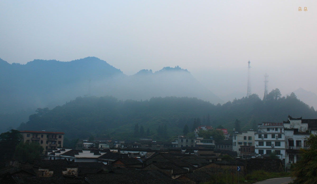 瑶里古镇晨2_副本.jpg