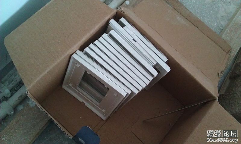 把面板的装饰扣子拿下来了~等都弄好了在装上去