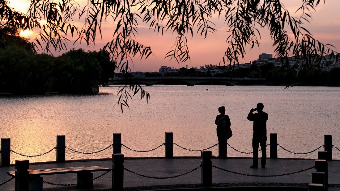 濠滨夕照 (1).jpg