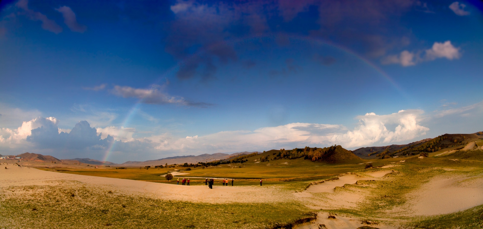 _MG_1077.1079坝上彩虹全景图1 (2).jpg