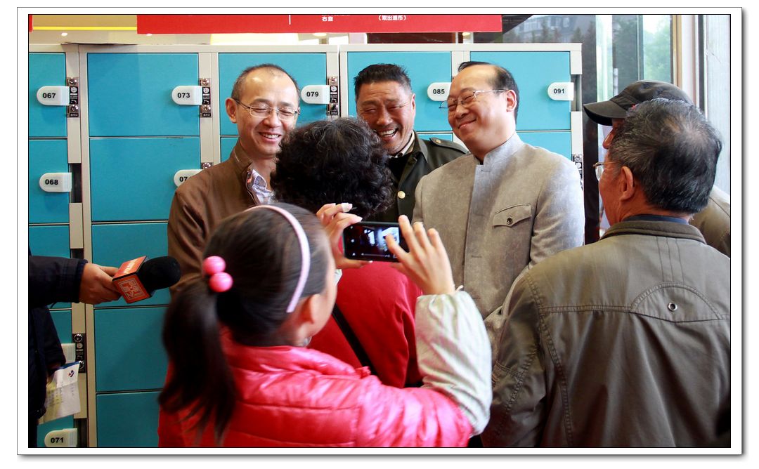 三侯， 我爱你！ (3).jpg