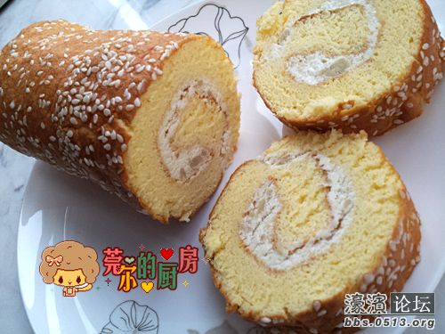 芝麻奶油蛋糕卷.jpg
