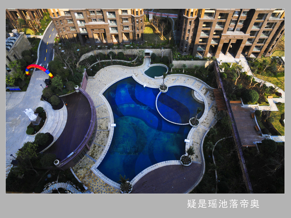 疑是瑶池落帝奥    钱伟章摄副本.jpg