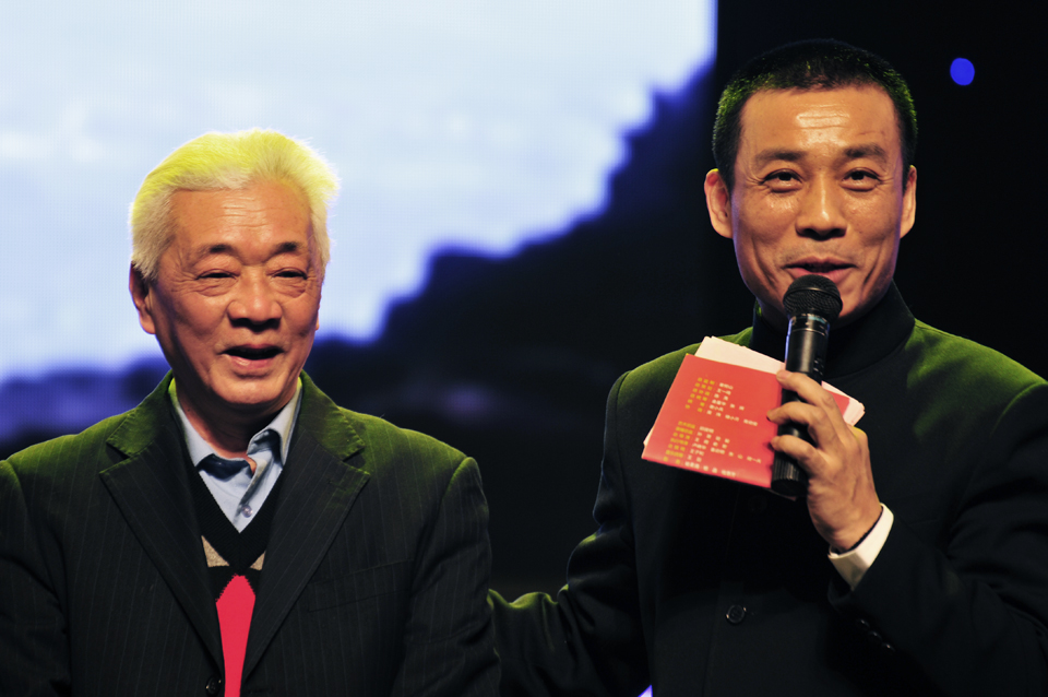 南通市精神文明建设五个一工程颁奖晚会盛情上演 (8).jpg