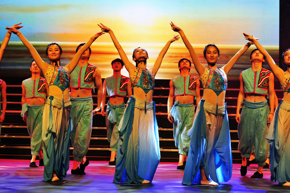 南通市精神文明建设五个一工程颁奖晚会盛情上演 (10).jpg