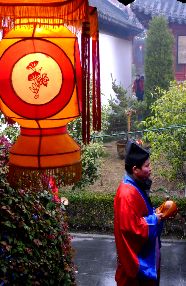 南通城隍庙举行盛大迎财神仪式 (4).jpg